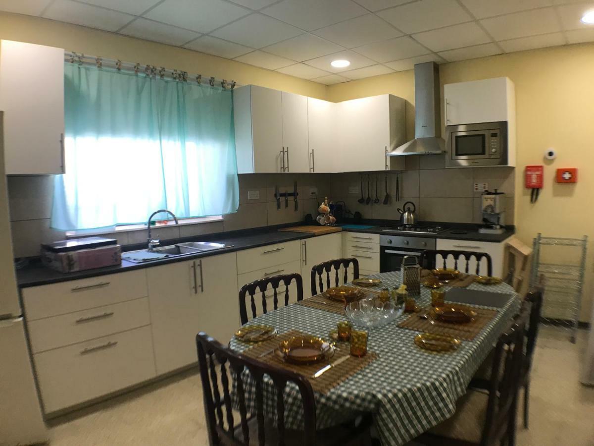 Corner Townhouse 1Km From University Msida Extérieur photo