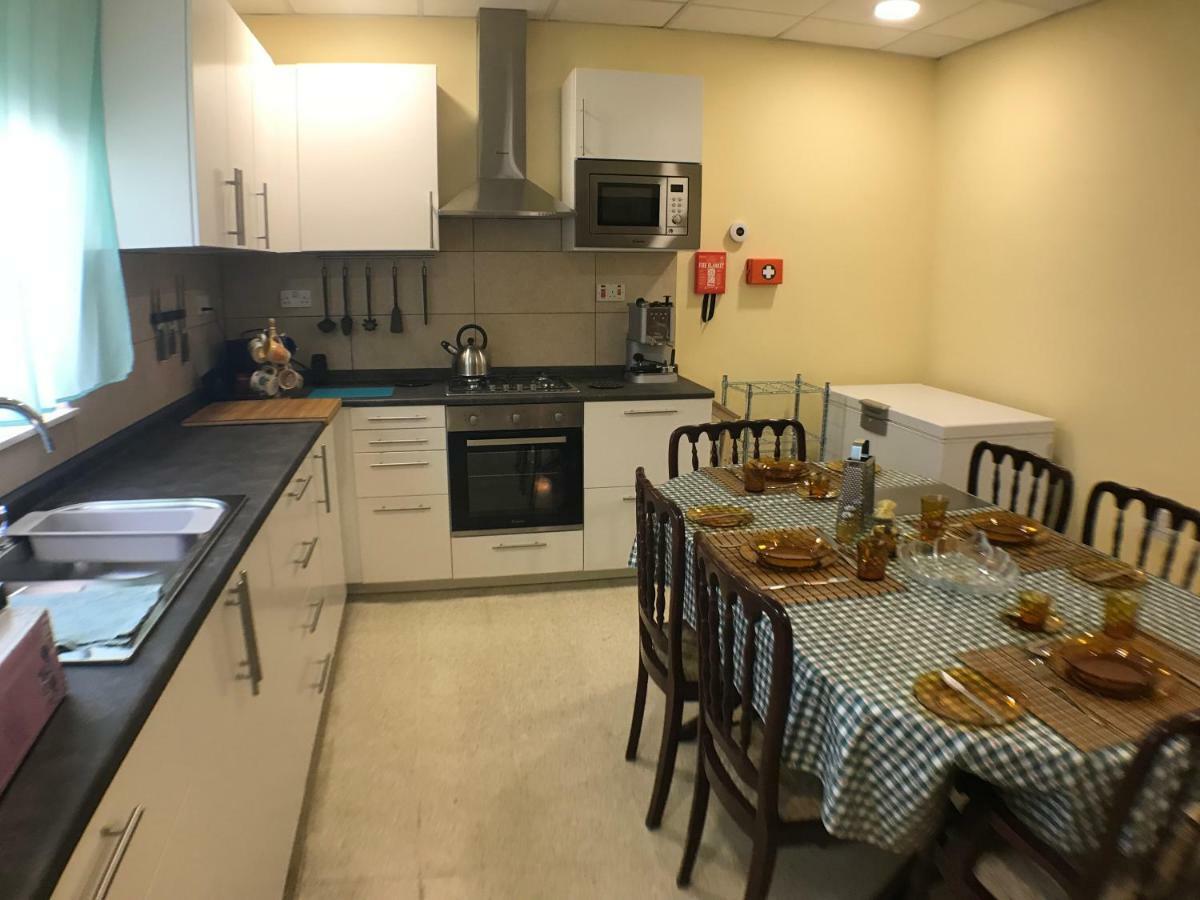 Corner Townhouse 1Km From University Msida Extérieur photo